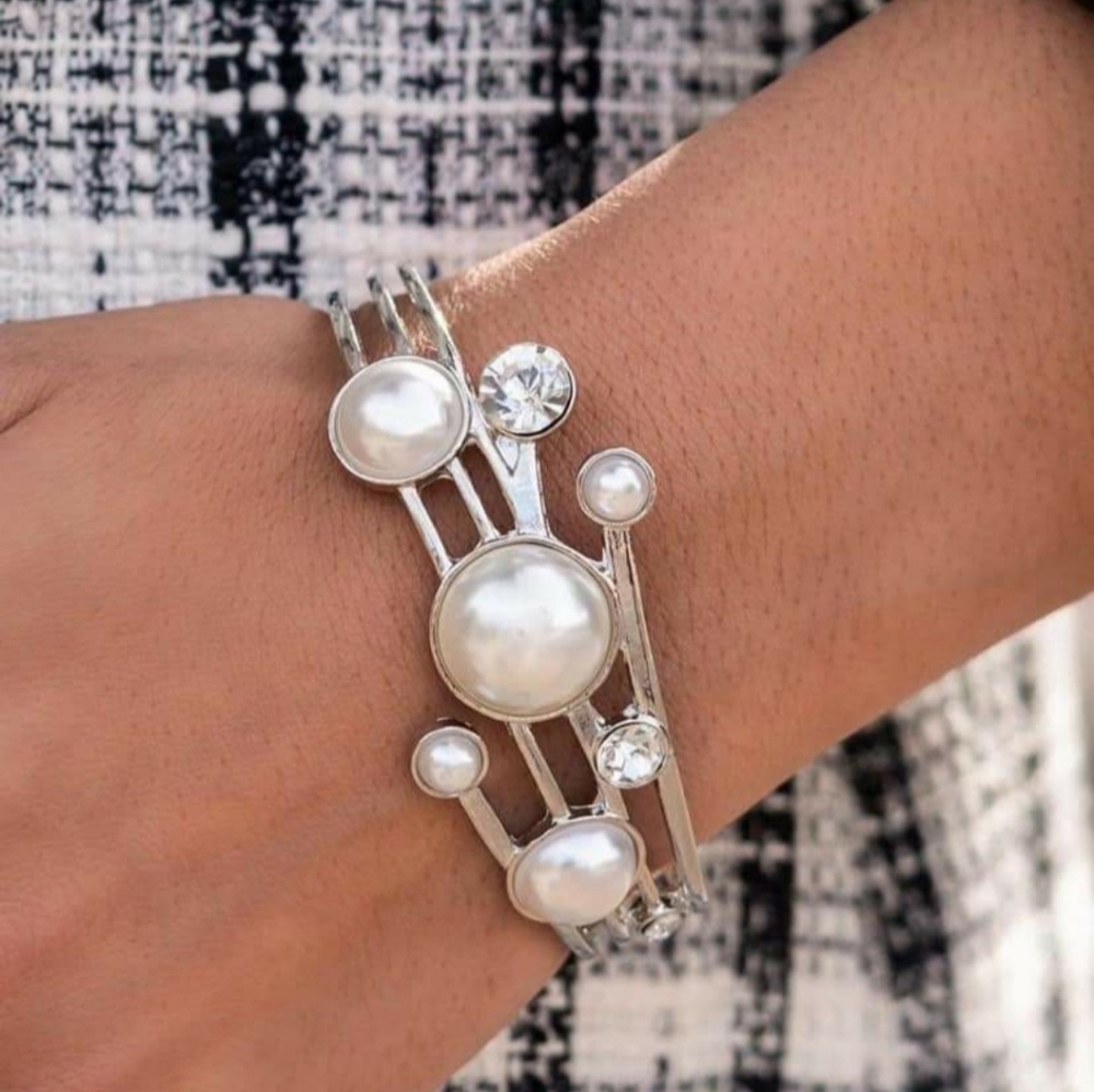 Romantic Pearl Set - Picture 3 of 4